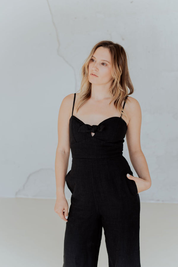 ALL YOU NEED JUMPSUIT: BLACK